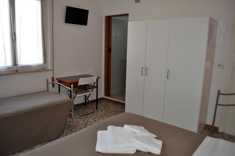 Hotel Urano Cattolica Exteriör bild