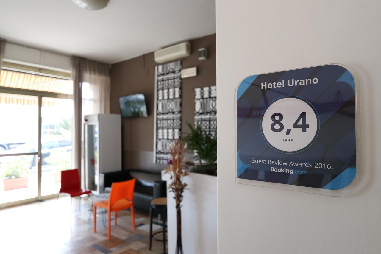 Hotel Urano Cattolica Exteriör bild